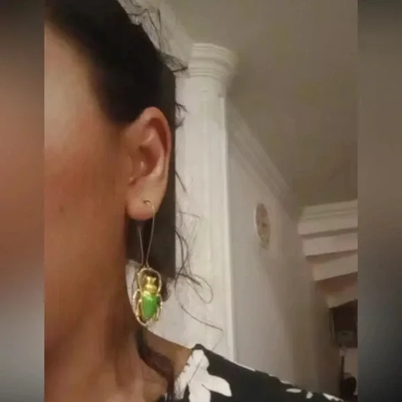 Vintage Gold Scarab Green Beetle Dangle Earrings - Picture 6 of 11